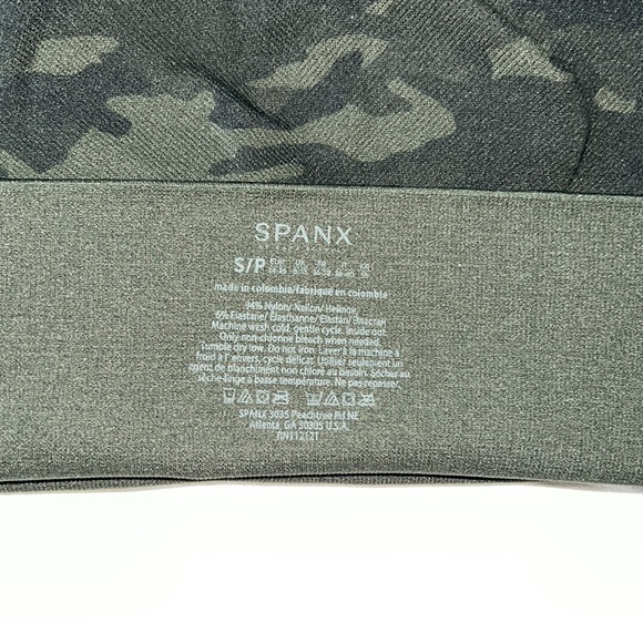 SPANX Booty Boost 7/8 Leggings CAMO - Picture 7 of 7